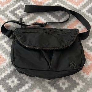 All night 5L festival Lululemon bag purse